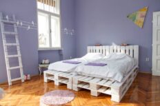 pallet-double-bed