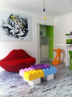 18c76d4bafa1ca6915d7631d6632da79--pop-art-decor-lego-table